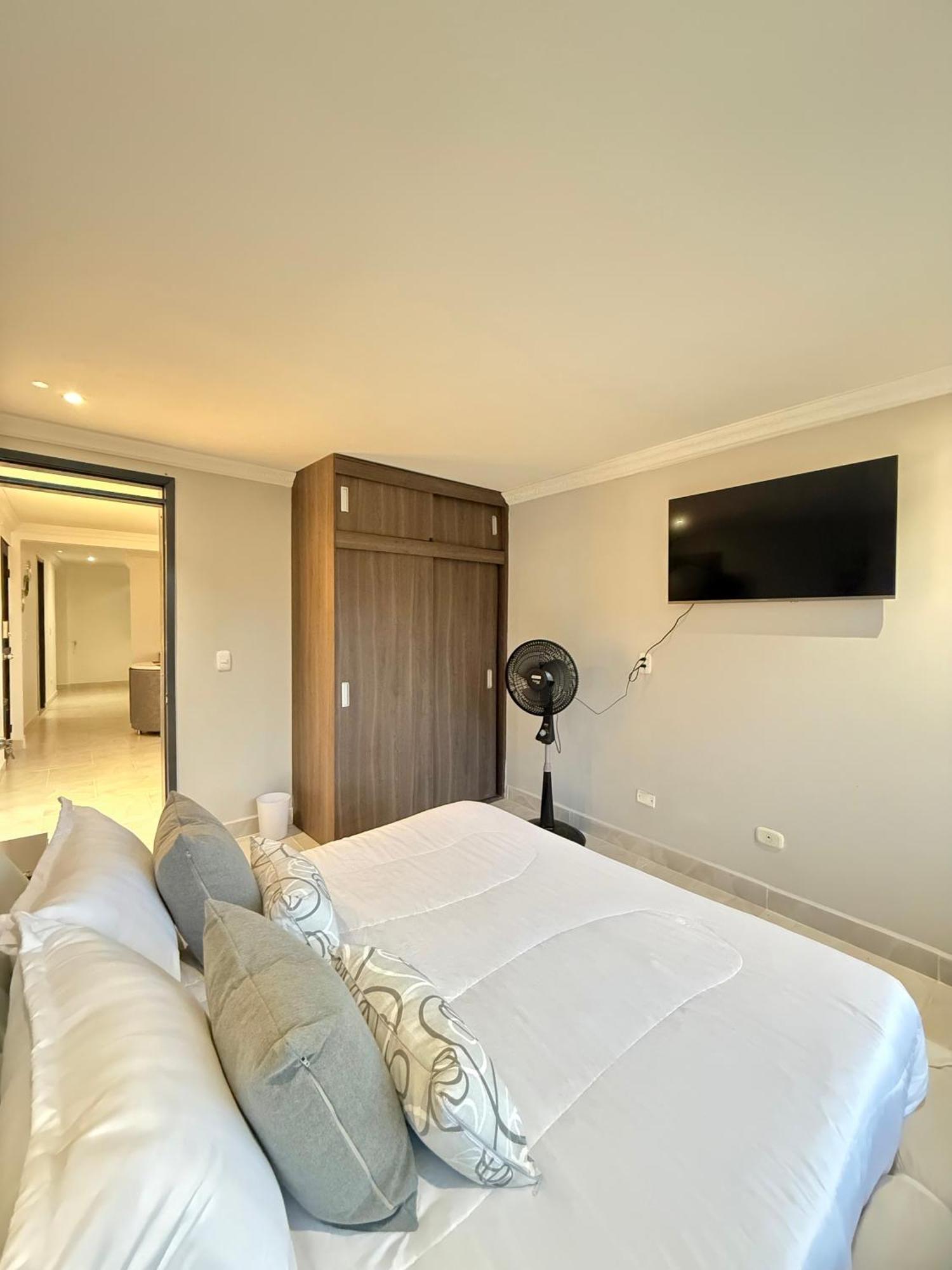 Loft Host Partner Cerca Al Aeropuerto,Expofuturo Y Ukumari Appartement Pereira Buitenkant foto