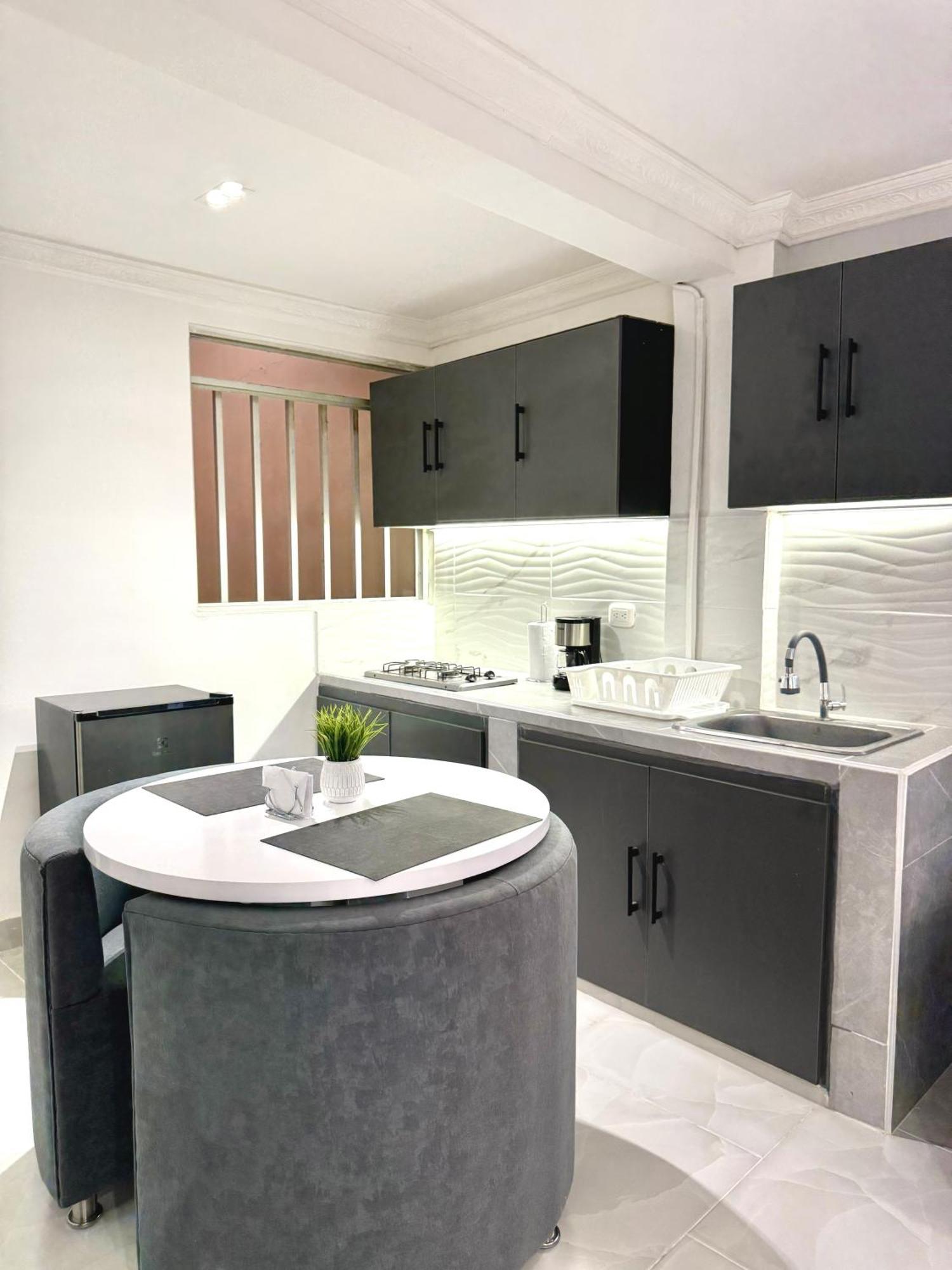 Loft Host Partner Cerca Al Aeropuerto,Expofuturo Y Ukumari Appartement Pereira Buitenkant foto