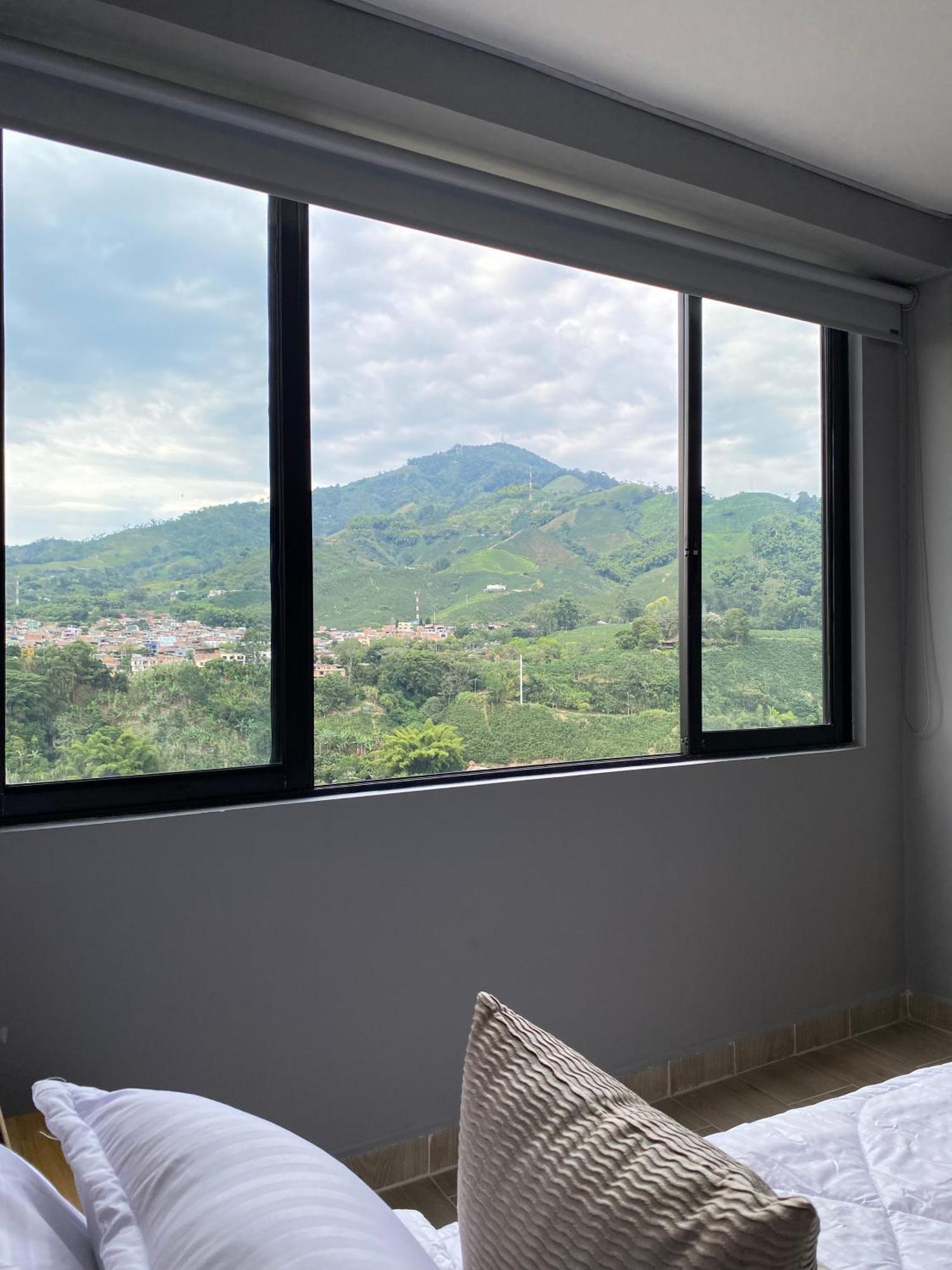 Loft Host Partner Cerca Al Aeropuerto,Expofuturo Y Ukumari Appartement Pereira Buitenkant foto