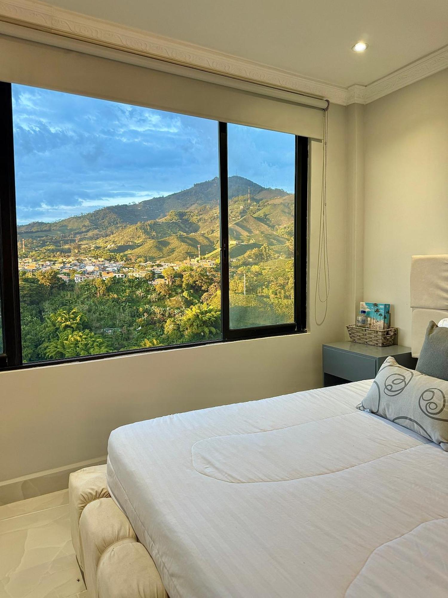 Loft Host Partner Cerca Al Aeropuerto,Expofuturo Y Ukumari Appartement Pereira Buitenkant foto