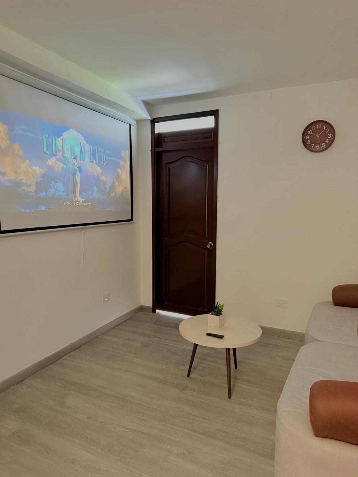 Loft Host Partner Cerca Al Aeropuerto,Expofuturo Y Ukumari Appartement Pereira Buitenkant foto
