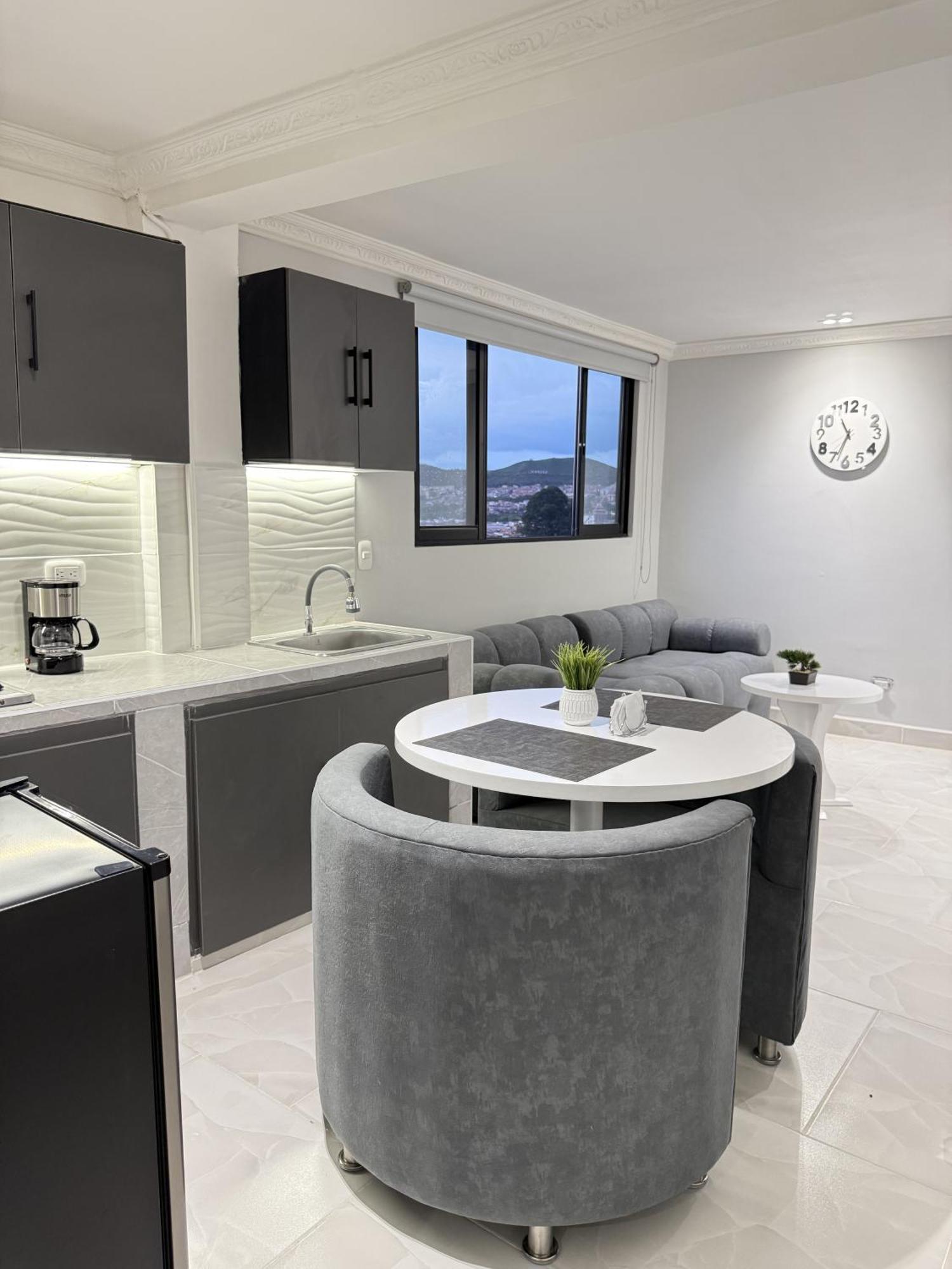 Loft Host Partner Cerca Al Aeropuerto,Expofuturo Y Ukumari Appartement Pereira Buitenkant foto