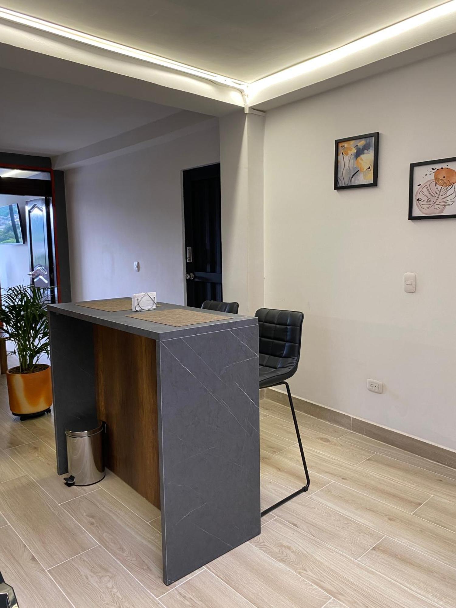Loft Host Partner Cerca Al Aeropuerto,Expofuturo Y Ukumari Appartement Pereira Buitenkant foto