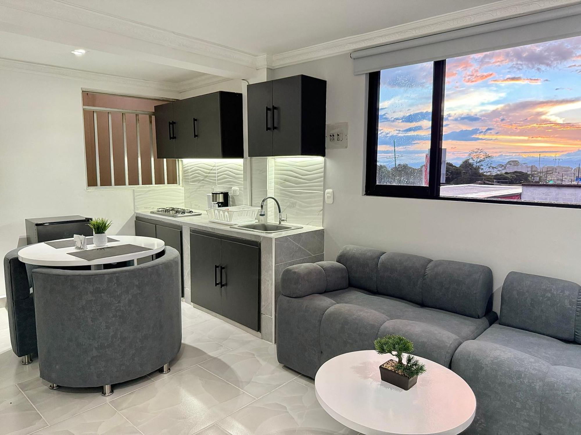 Loft Host Partner Cerca Al Aeropuerto,Expofuturo Y Ukumari Appartement Pereira Buitenkant foto